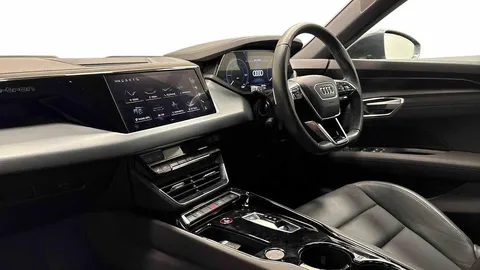 LR71MKX Audi e-tron GT    quattro 350,00 kW Thumbnail #2