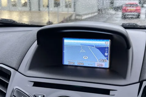 17 of 62 for Ford Fiesta 1.25 Zetec Euro 6 3dr