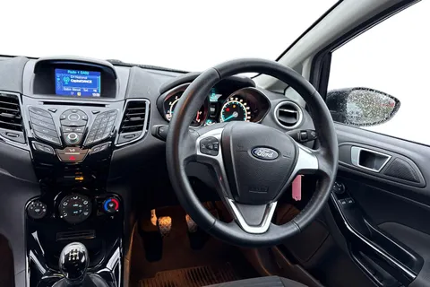 18 of 62 for Ford Fiesta 1.25 Zetec Euro 6 3dr