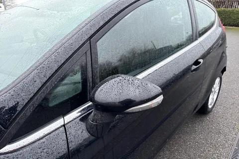 29 of 62 for Ford Fiesta 1.25 Zetec Euro 6 3dr