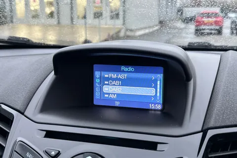 41 of 62 for Ford Fiesta 1.25 Zetec Euro 6 3dr