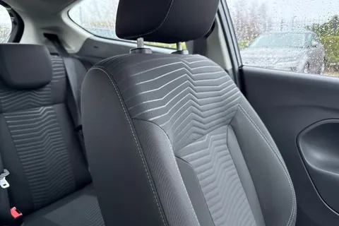 53 of 62 for Ford Fiesta 1.25 Zetec Euro 6 3dr