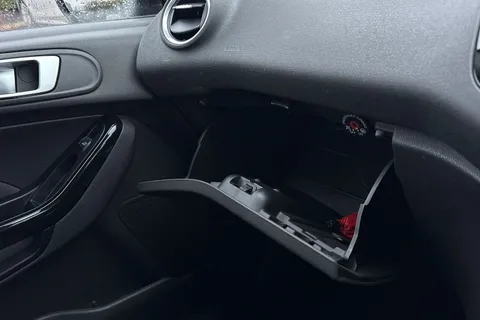 55 of 62 for Ford Fiesta 1.25 Zetec Euro 6 3dr