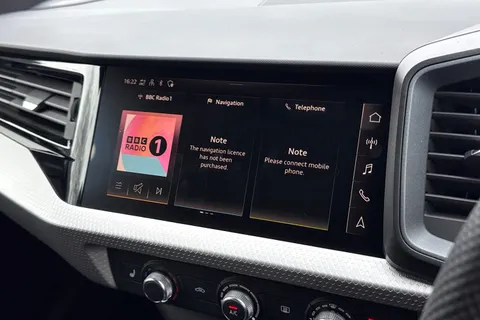 Audi A1 1.0 TFSI 30 Black Edition Sportback S Tronic Euro 6 (s/s) 5dr Thumbnail #17