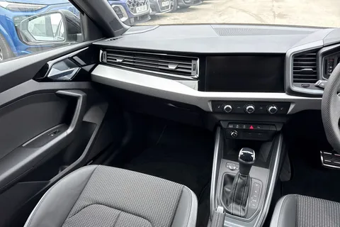 Audi A1 1.0 TFSI 30 Black Edition Sportback S Tronic Euro 6 (s/s) 5dr Thumbnail #20