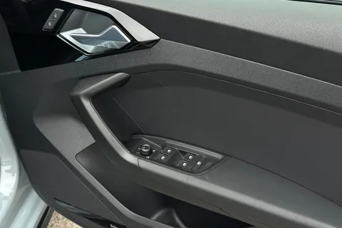 Audi A1 1.0 TFSI 30 Black Edition Sportback S Tronic Euro 6 (s/s) 5dr Thumbnail #21