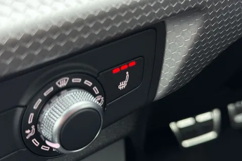 Audi A1 1.0 TFSI 30 Black Edition Sportback S Tronic Euro 6 (s/s) 5dr Thumbnail #38