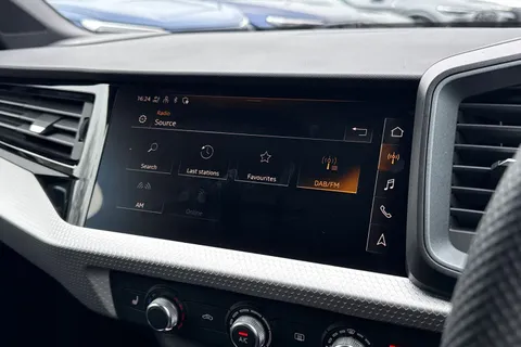 Audi A1 1.0 TFSI 30 Black Edition Sportback S Tronic Euro 6 (s/s) 5dr Thumbnail #41