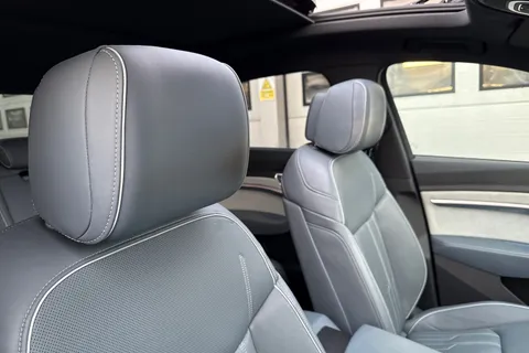 AY21WCD Audi e-tron Sportback Edition 1 55 quattro 300,00 kW Thumbnail #24