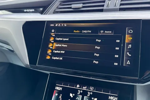 AY21WCD Audi e-tron Sportback Edition 1 55 quattro 300,00 kW Thumbnail #38