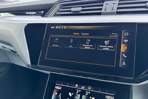 AY21WCD Audi e-tron Sportback Edition 1 55 quattro 300,00 kW Thumbnail #41