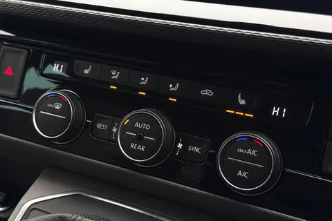 DK25ZYR Volkswagen California 2.0 TDI Ocean 204 4dr DSG-Dynamic Chassis Control-5 Plus Promise Thumbnail #22