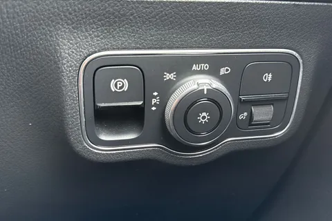 PO72TZK Mercedes-Benz Eqa EQA 350 66.5kWh AMG Line (Premium) Auto 4MATIC 5dr Thumbnail #42