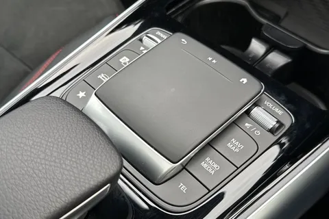 PO72TZK Mercedes-Benz Eqa EQA 350 66.5kWh AMG Line (Premium) Auto 4MATIC 5dr Thumbnail #49