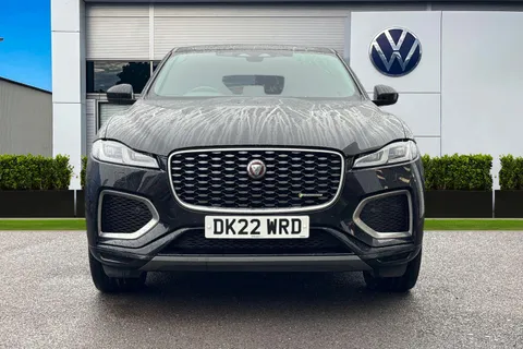 DK22WRD Jaguar F-Pace 2.0 P400e 17.1kWh R-Dynamic SE Auto AWD Euro 6 (s/s) 5dr Thumbnail #6