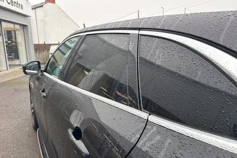 DK22WRD Jaguar F-Pace 2.0 P400e 17.1kWh R-Dynamic SE Auto AWD Euro 6 (s/s) 5dr Thumbnail #33