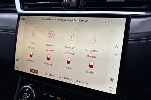 DK22WRD Jaguar F-Pace 2.0 P400e 17.1kWh R-Dynamic SE Auto AWD Euro 6 (s/s) 5dr Thumbnail #55