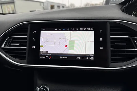 KW69EFA PEUGEOT 308 1.2 PureTech GPF GT Line Euro 6 (s/s) 5dr Thumbnail #18