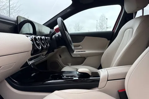 DK22VWY Mercedes-Benz A Class 1.3 A180 Sport Edition (Executive) 7G-DCT Euro 6 (s/s) 4dr Thumbnail #34