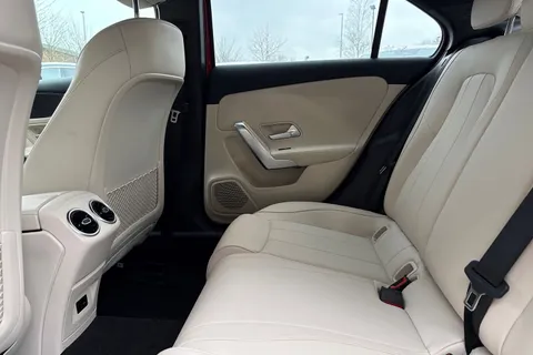 DK22VWY Mercedes-Benz A Class 1.3 A180 Sport Edition (Executive) 7G-DCT Euro 6 (s/s) 4dr Thumbnail #36