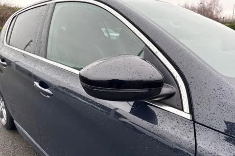 KW69EFA PEUGEOT 308 1.2 PureTech GPF GT Line Euro 6 (s/s) 5dr Thumbnail #37