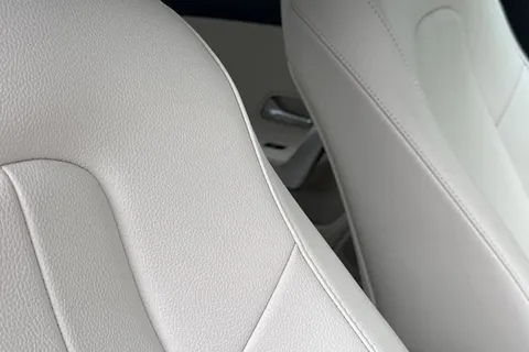 DK22VWY Mercedes-Benz A Class 1.3 A180 Sport Edition (Executive) 7G-DCT Euro 6 (s/s) 4dr Thumbnail #40