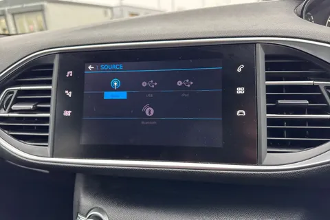 KW69EFA PEUGEOT 308 1.2 PureTech GPF GT Line Euro 6 (s/s) 5dr Thumbnail #48