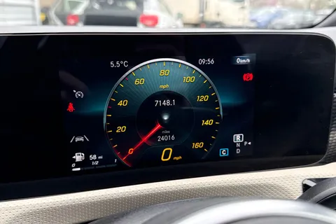 DK22VWY Mercedes-Benz A Class 1.3 A180 Sport Edition (Executive) 7G-DCT Euro 6 (s/s) 4dr Thumbnail #60