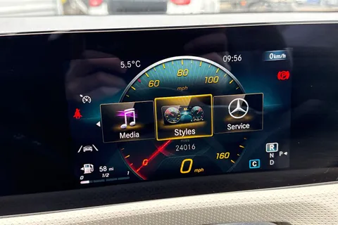 DK22VWY Mercedes-Benz A Class 1.3 A180 Sport Edition (Executive) 7G-DCT Euro 6 (s/s) 4dr Thumbnail #61