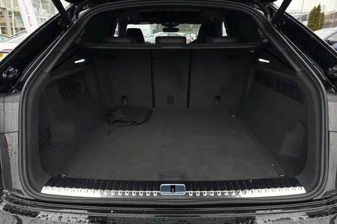  Audi RS Q8 4.0 TFSI V8 Performance Carbon Vorsprung Tiptronic quattro Euro 6 (s/s) 5dr Thumbnail #7