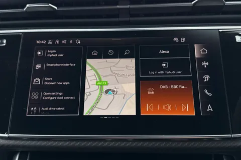  Audi RS Q8 4.0 TFSI V8 Performance Carbon Vorsprung Tiptronic quattro Euro 6 (s/s) 5dr Thumbnail #17