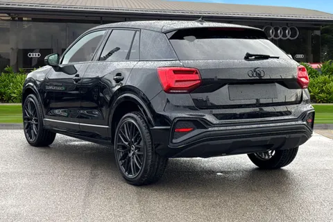  Audi Q2 1.5 TFSI CoD 35 Black Edition S Tronic Euro 6 (s/s) 5dr Thumbnail #3