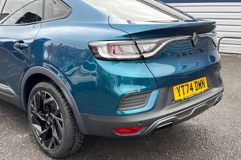 YT74DWN Renault Arkana 1.6 E-TECH esprit Alpine Auto Euro 6 (s/s) 5dr Thumbnail #9