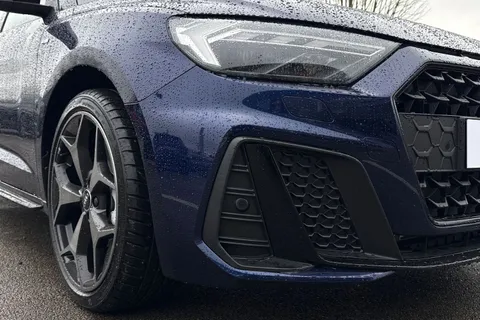  Audi A1 1.0 TFSI 30 Black Edition Sportback S Tronic Euro 6 (s/s) 5dr Thumbnail #9