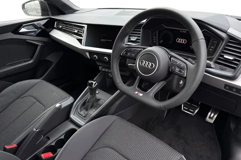  Audi A1 1.0 TFSI 30 Black Edition Sportback S Tronic Euro 6 (s/s) 5dr Thumbnail #14