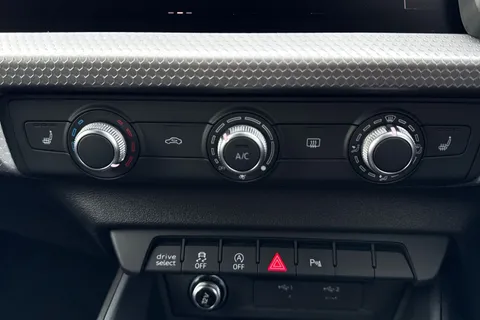  Audi A1 1.0 TFSI 30 Black Edition Sportback S Tronic Euro 6 (s/s) 5dr Thumbnail #22