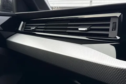  Audi A1 1.0 TFSI 30 Black Edition Sportback S Tronic Euro 6 (s/s) 5dr Thumbnail #31