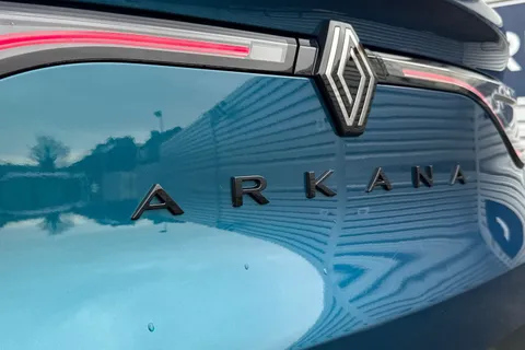 YT74DWN Renault Arkana 1.6 E-TECH esprit Alpine Auto Euro 6 (s/s) 5dr Thumbnail #35