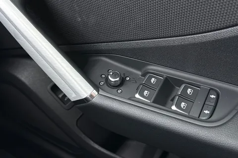  Audi Q2 1.5 TFSI CoD 35 Black Edition S Tronic Euro 6 (s/s) 5dr Thumbnail #36