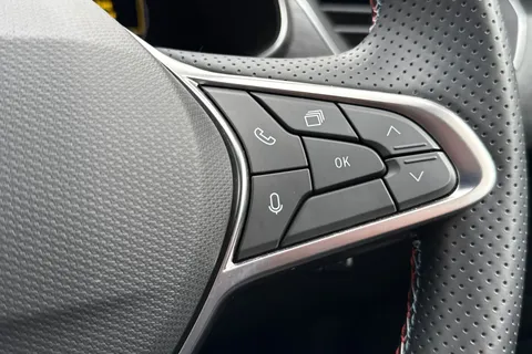 YT74DWN Renault Arkana 1.6 E-TECH esprit Alpine Auto Euro 6 (s/s) 5dr Thumbnail #43