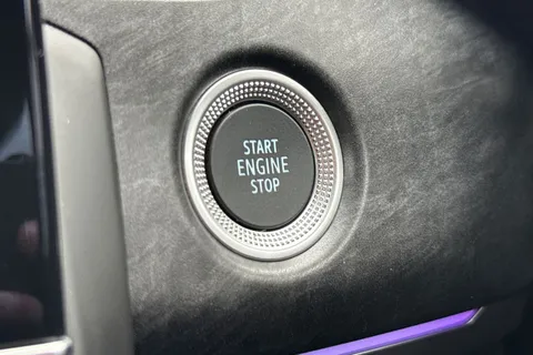 YT74DWN Renault Arkana 1.6 E-TECH esprit Alpine Auto Euro 6 (s/s) 5dr Thumbnail #46