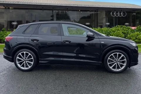 DP72HGD Audi Q4 e-tron Q4  Edition 1 50 e-tron quattro 220,00 kW Thumbnail #4