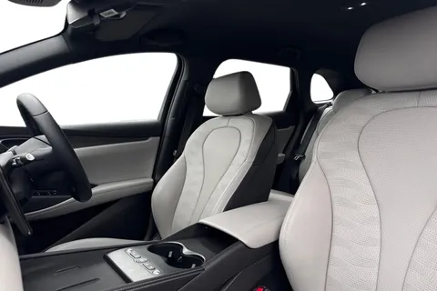 DY75WFF BYD Seal 6 1.5 DM-i 10kWh Boost CVT Auto Euro 6 (s/s) 5dr Thumbnail #11