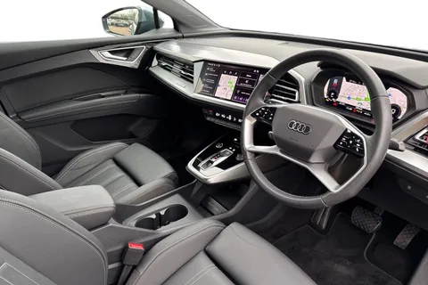 14 of 66 for Audi Q4 e-tron Q4 Sport 45 e-tron 210,00 kW