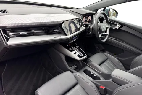 15 of 66 for Audi Q4 e-tron Q4 Sport 45 e-tron 210,00 kW