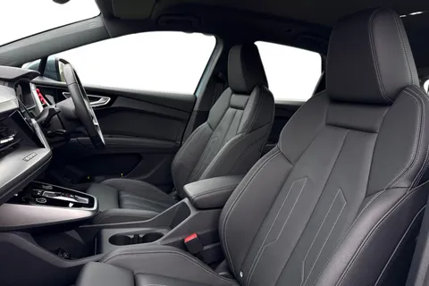 16 of 66 for Audi Q4 e-tron Q4 Sport 45 e-tron 210,00 kW