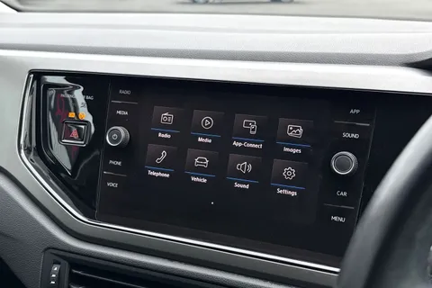 VK68EHL Volkswagen Polo 1.0 TSI SE Euro 6 (s/s) 5dr Thumbnail #18