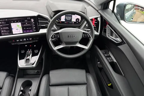 18 of 66 for Audi Q4 e-tron Q4 Sport 45 e-tron 210,00 kW