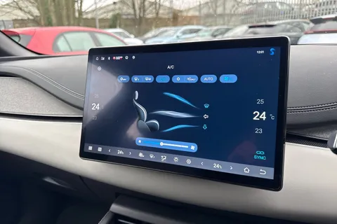 DY75WFF BYD Seal 6 1.5 DM-i 10kWh Boost CVT Auto Euro 6 (s/s) 5dr Thumbnail #19