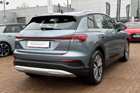 27 of 66 for Audi Q4 e-tron Q4 Sport 45 e-tron 210,00 kW